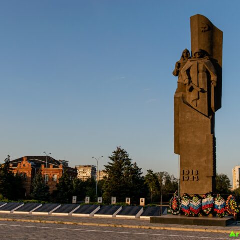 Памятник погибшим воинам в годы Гражданской и Великой Отечественной войн