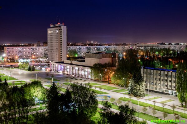 Парк Волжский. Площадь Ленина