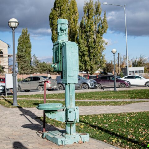 Экспонат Сверлильный станок. Достопримечательность Арт-Квест-Прогулка