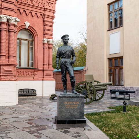 Памятник К.И. Недорубову  Достопримечательность Арт-Квест-Прогулка