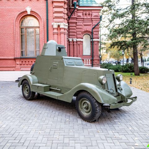 Лёгкий бронеавтомобиль ФАИ-М  Достопримечательность Арт-Квест-Прогулка