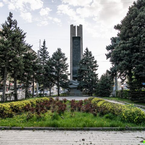 Памятник в честь основания Царицына Волгоград. Достопримечательность Арт-Квест-Прогулка