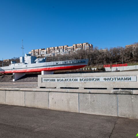 Памятник Бронекатер БК-13 Достопримечательность Арт-Квест-Прогулка